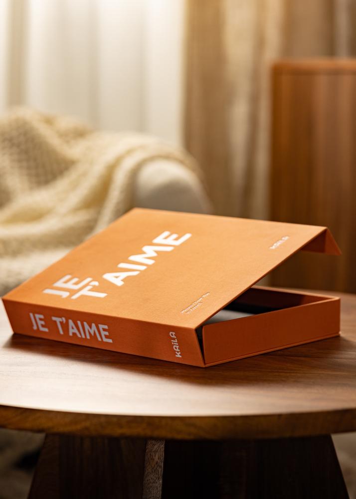 KAILA JE T'AIME - Coffee Table Photo Album (60 Czarne Strony / 30 arkuszy)