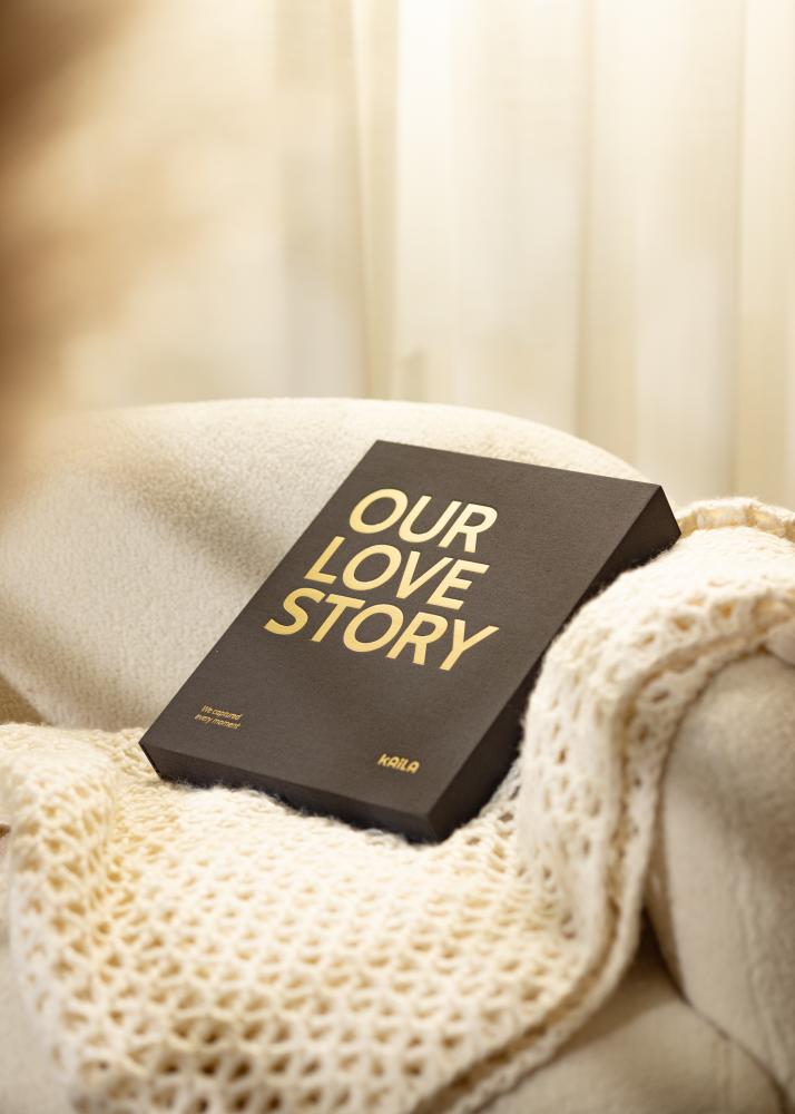 KAILA OUR LOVE STORY Black - Coffee Table Photo Album (60 Czarne stron)