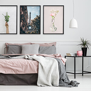 Galeria obrazów z czarnymi ramkami