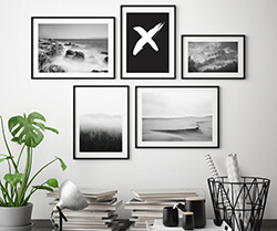Elegancka ściana z obrazami Postery